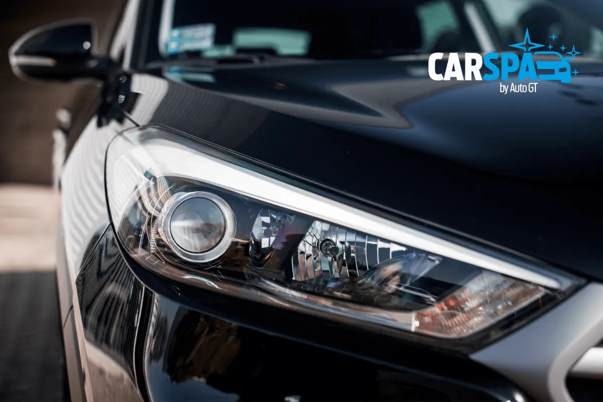 Reflektor Hyundaia po myciu w Car Spa Auto GT